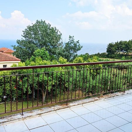 Апартаменти Amazing Sea View Loft, Афітос Екстер'єр фото